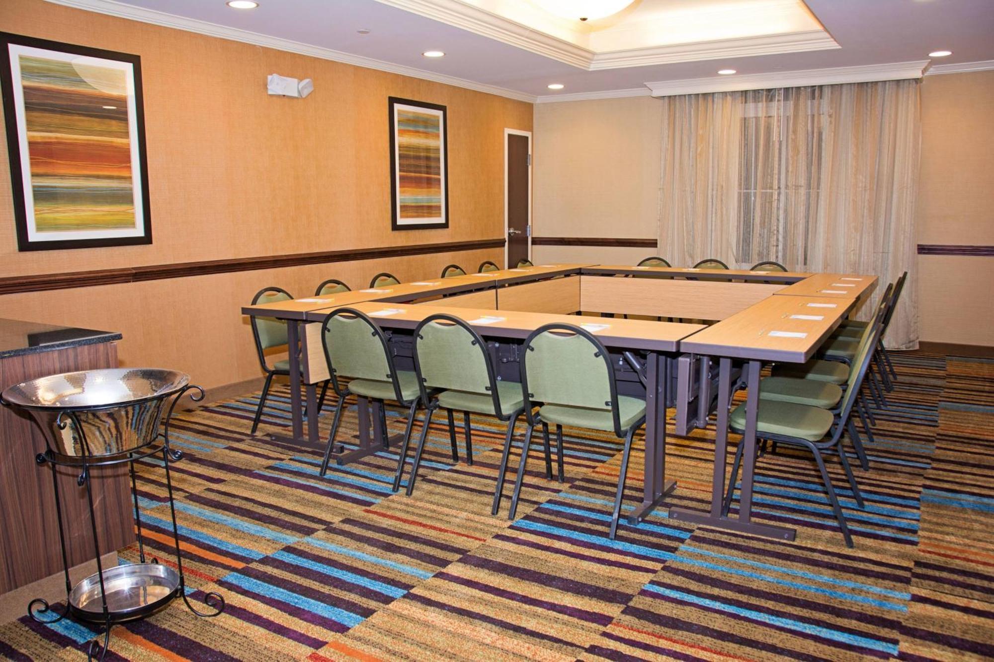 Fairfield Inn & Suites Butler Zewnętrze zdjęcie