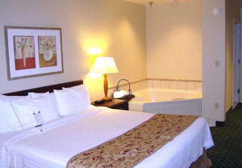 Fairfield Inn & Suites Butler Zewnętrze zdjęcie